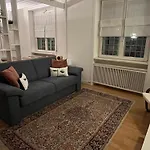 Domus B Corso Francia Apartment