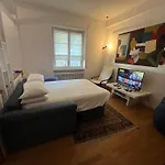 Domus B Corso Francia Apartment